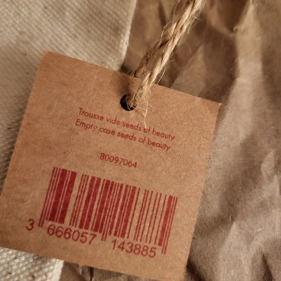 Clarins LETTER C pouch with Green Accents - Picture 6 of 7